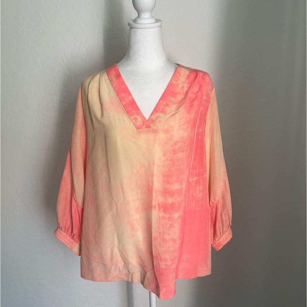 AUTHENTIC DVF sunburst 100% silk tunic.